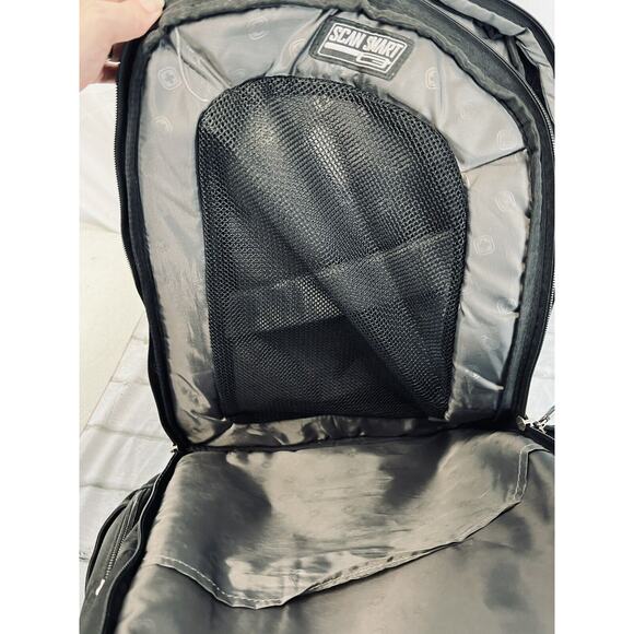 SwissGear Backpack Laptop Travel Backpack ScanSmart (Black/Grey, Model SA1753) - Picture 4 of 6